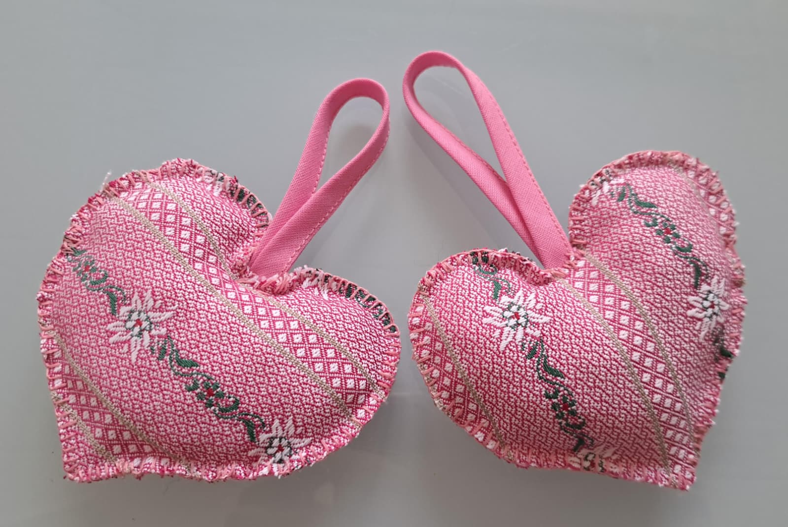 Gruyère Hearts S